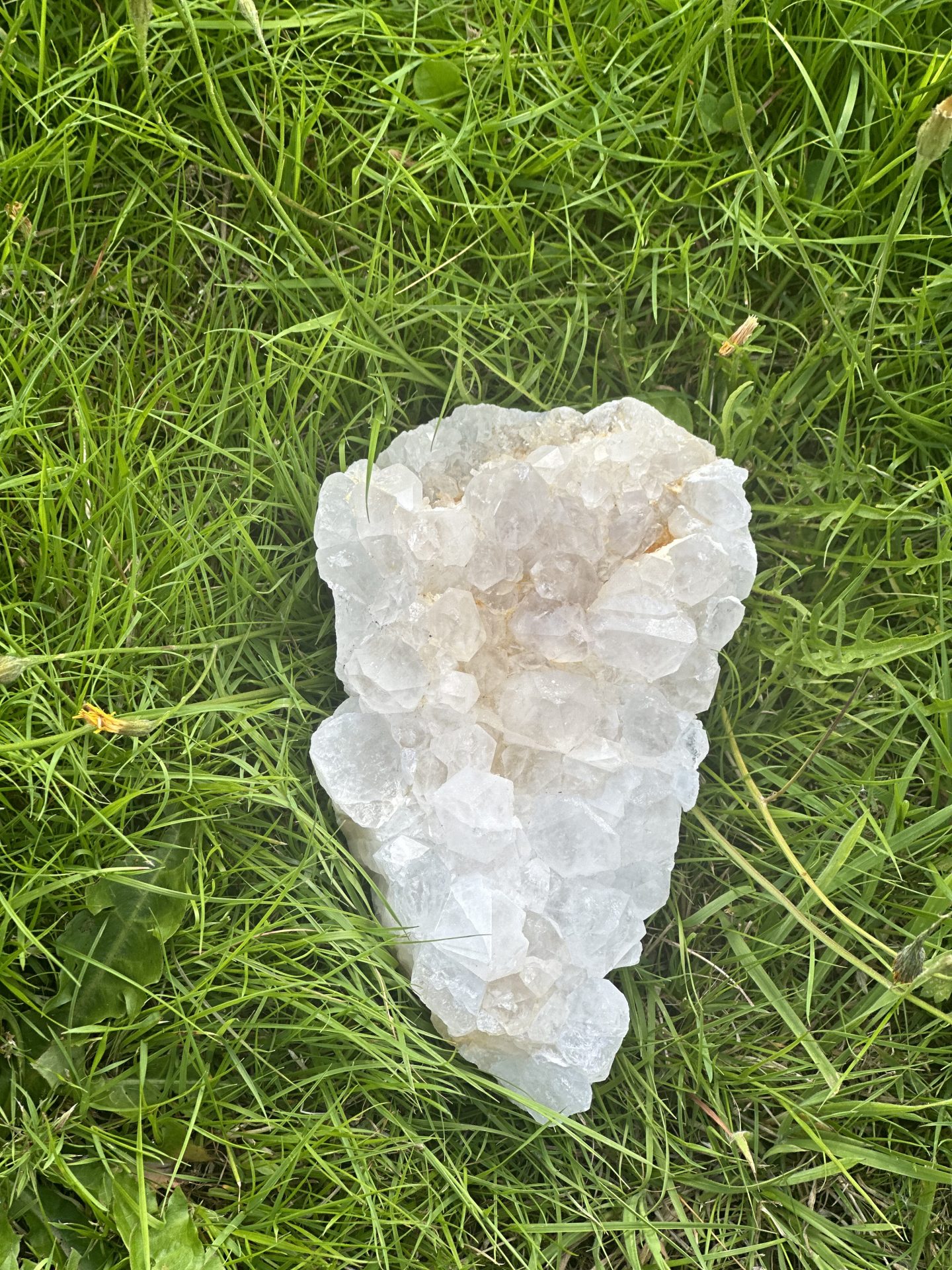 Raw Clear Quartz crystal chunk – natural unpolished piece”