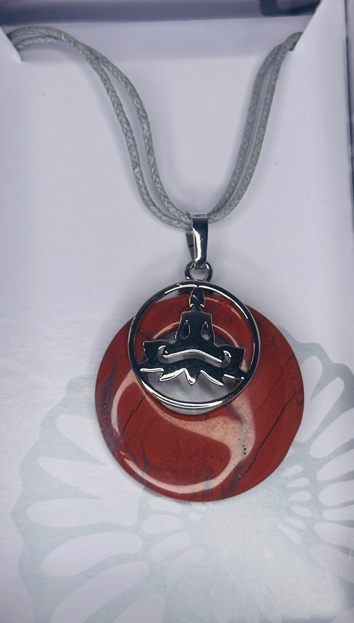 “🧘 Buddha chrome-plated pendant with gemstone crystal”